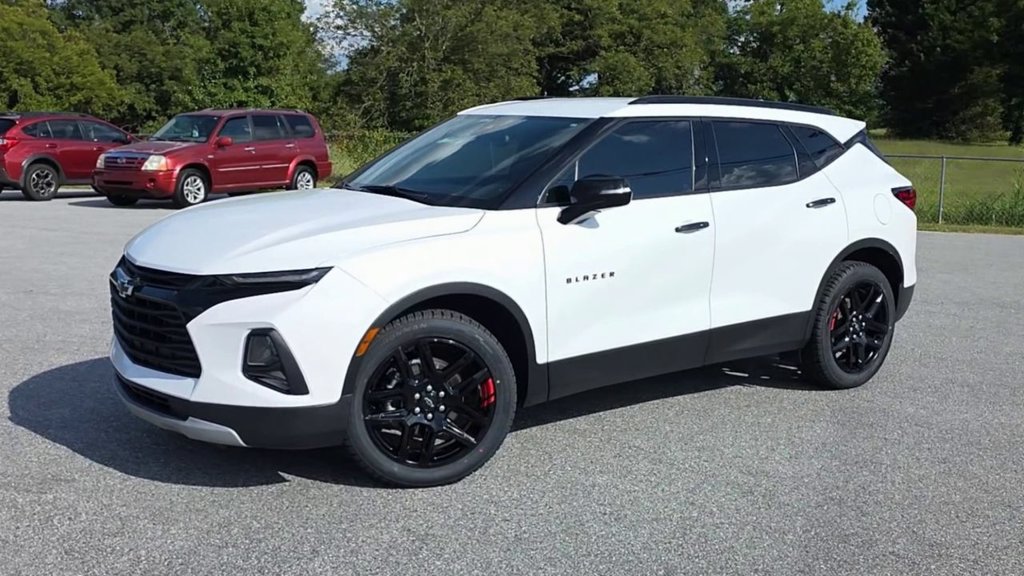 Certified 2021 Chevrolet Blazer LT w/ Redline Edition FWD image 4