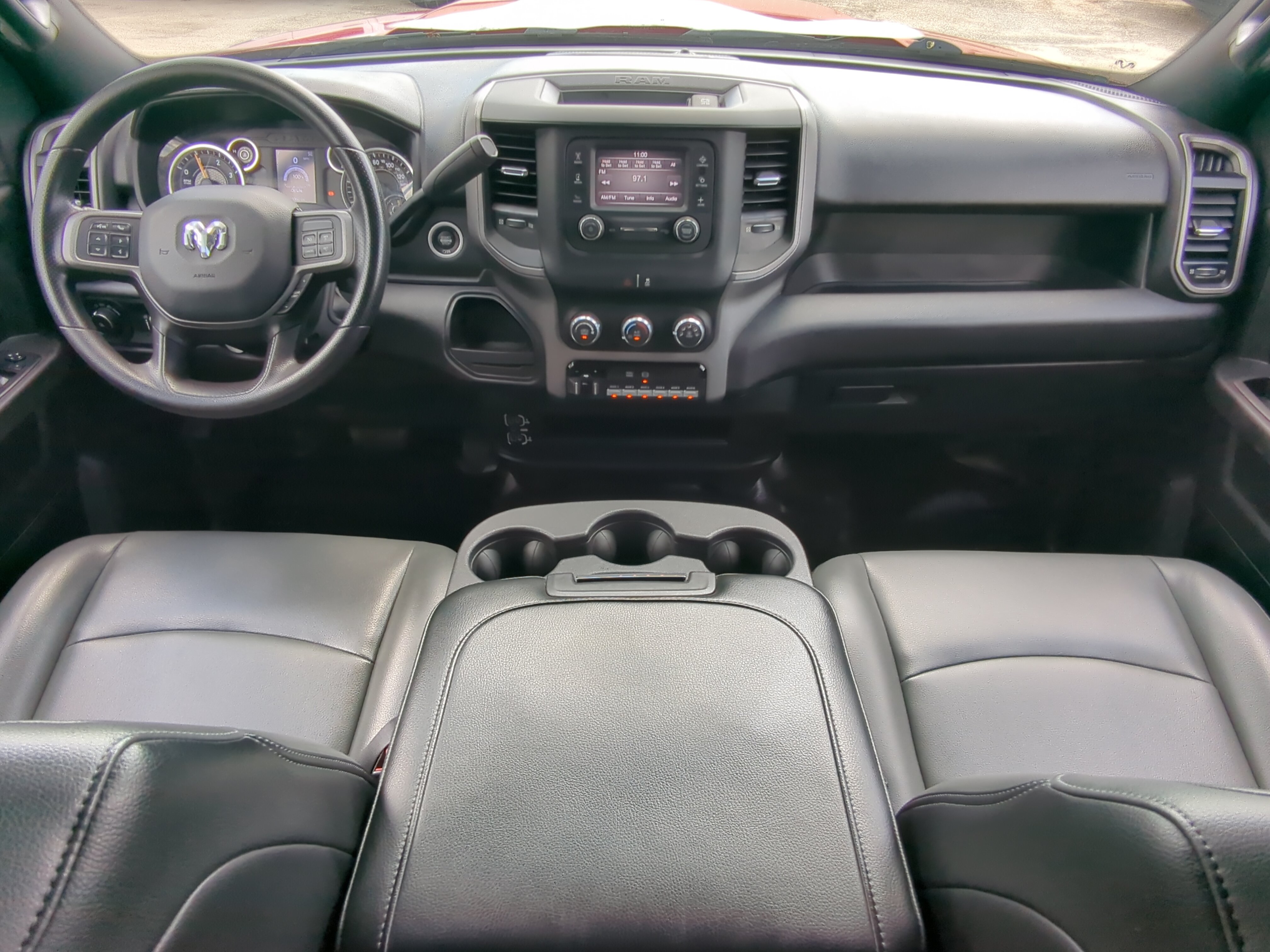 Used 2022 RAM 5500 Tradesman w/ Chrome Appearance Group RWD image 13