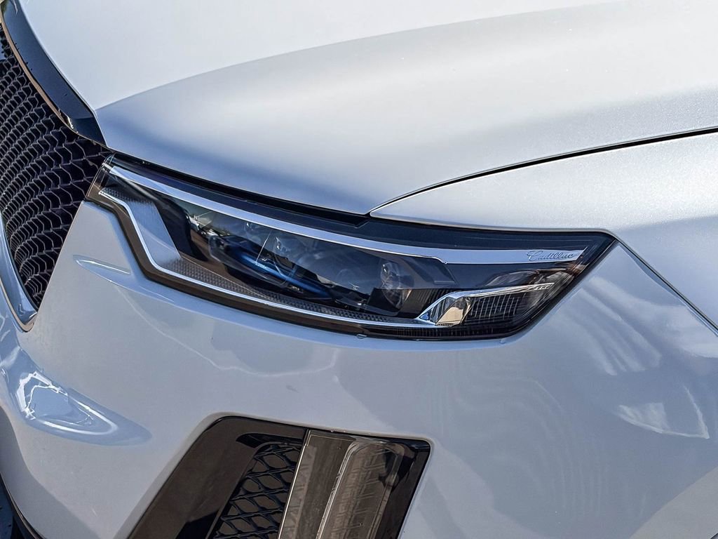 Used 2022 Cadillac XT6 Sport w/ Technology Package image 7