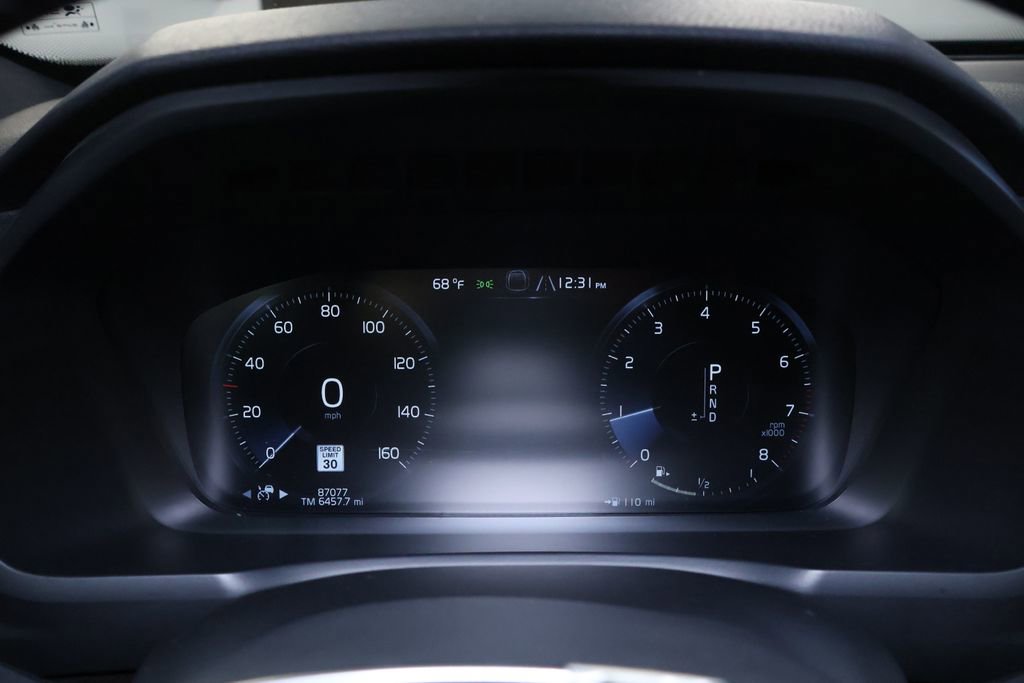 Used 2019 Volvo XC90 T6 Momentum image 23