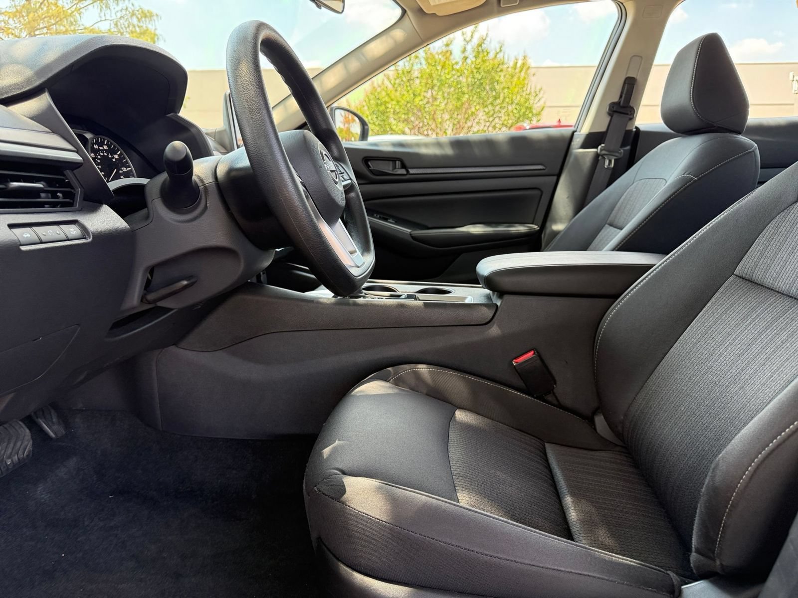 Used 2026 Nissan Altima 2.5 SV FWD image 22