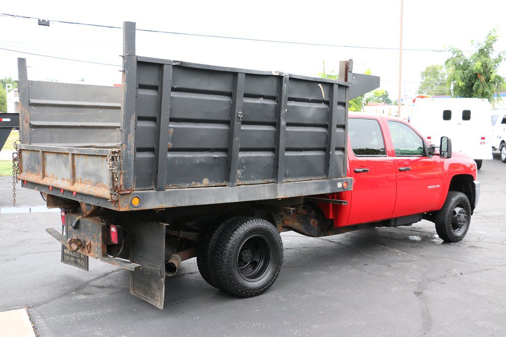 Used 2011 Chevrolet Silverado 3500 W/T w/ Snow Plow Prep Package AWD/4WD image 5