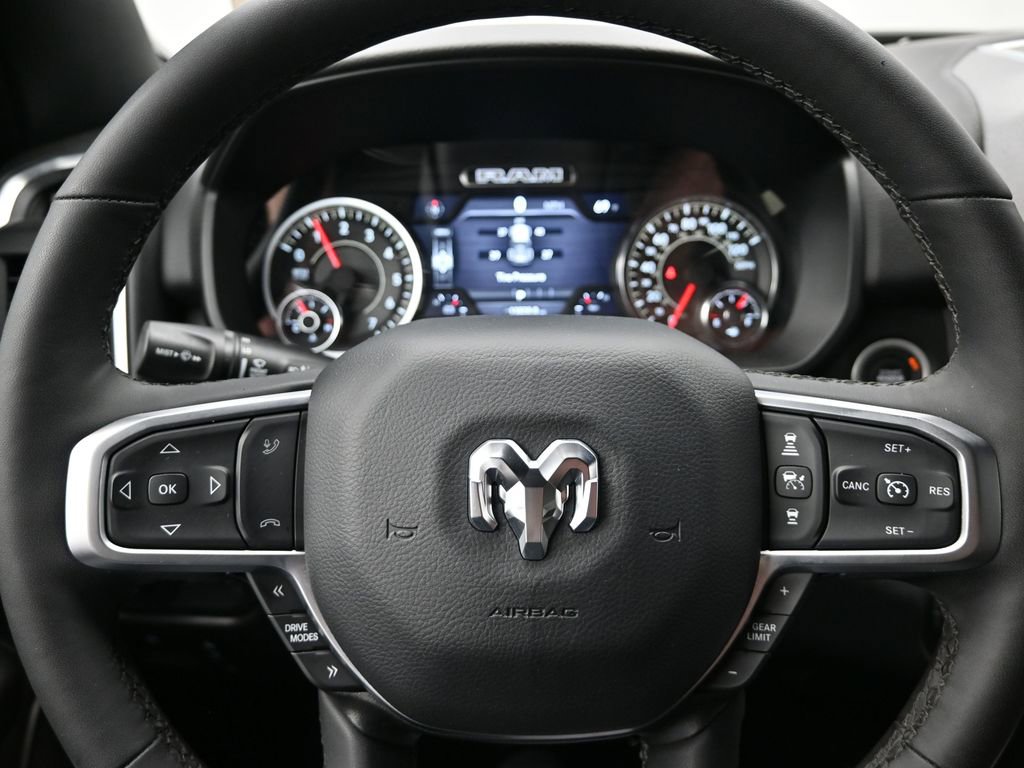 Used 2025 RAM 1500 Big Horn AWD/4WD image 11