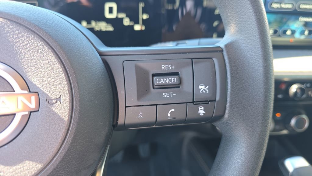 Used 2025 Nissan Kicks SV image 34