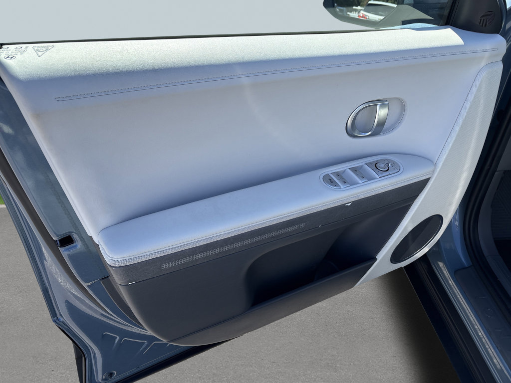 Certified 2023 Hyundai Ioniq 5 SEL w/ Cargo Package AWD/4WD image 17