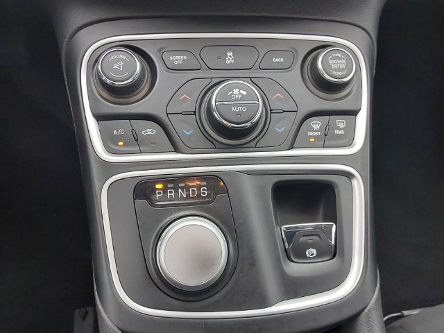 Used 2015 Chrysler 200 Limited w/ Comfort Group FWD image 27