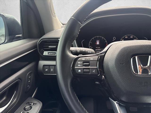 Used 2025 Honda Pilot Touring image 22