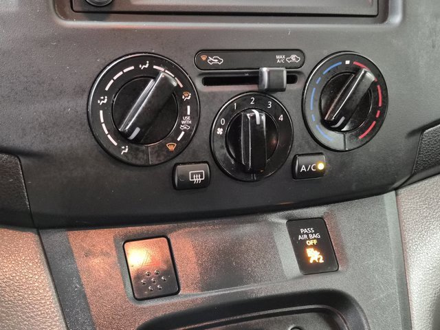 Used 2021 Nissan NV200 S w/ Back Door Glass Package image 29