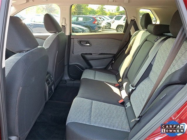 Used 2023 Nissan Rogue SV image 13