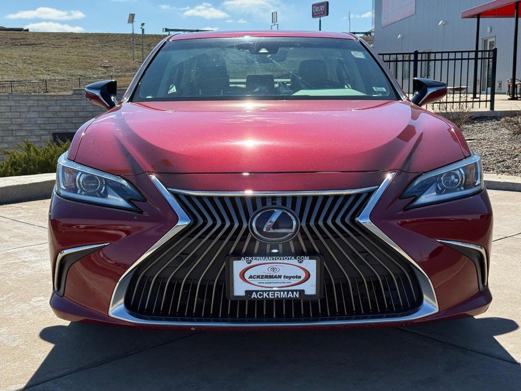 Used 2021 Lexus ES 250 w/ Premium Package image 11