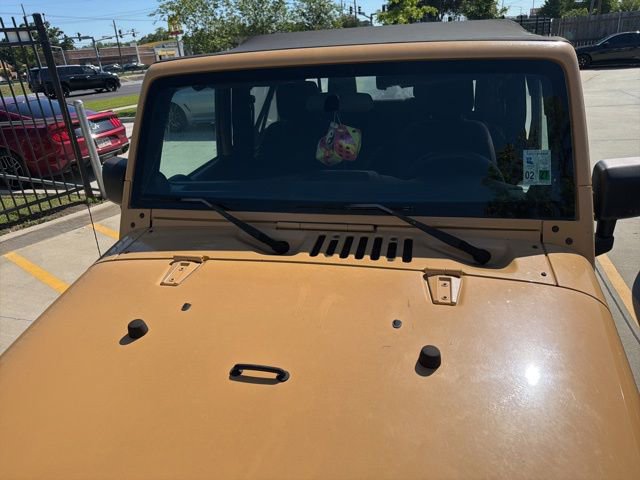 Used 2013 Jeep Wrangler Sport AWD/4WD image 3