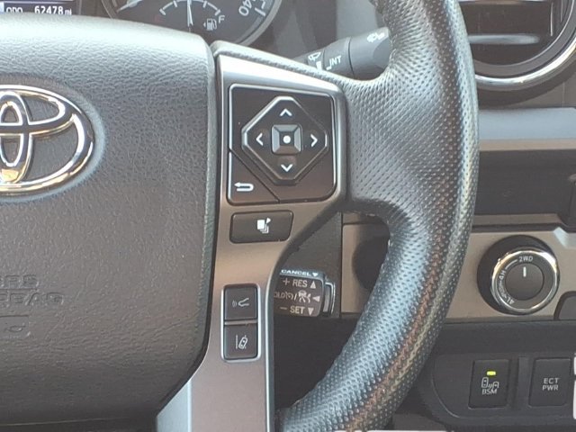 Used 2022 Toyota Tacoma TRD Off-Road w/ Technology Package AWD/4WD image 12
