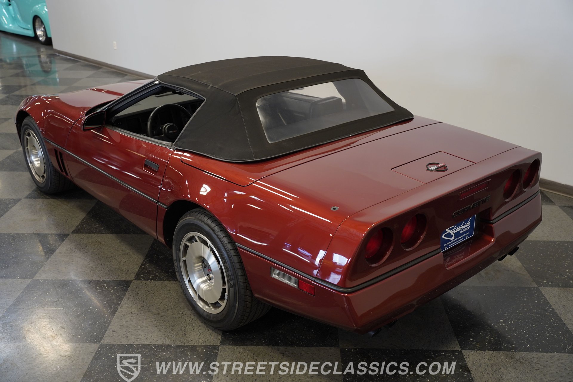 Used 1987 Chevrolet Corvette Convertible RWD image 26