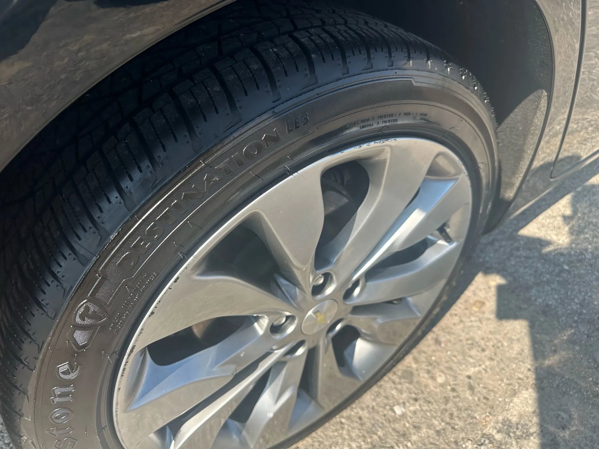 Used 2017 Chevrolet Malibu Premier w/ Premier Sun and Wheel Package image 32