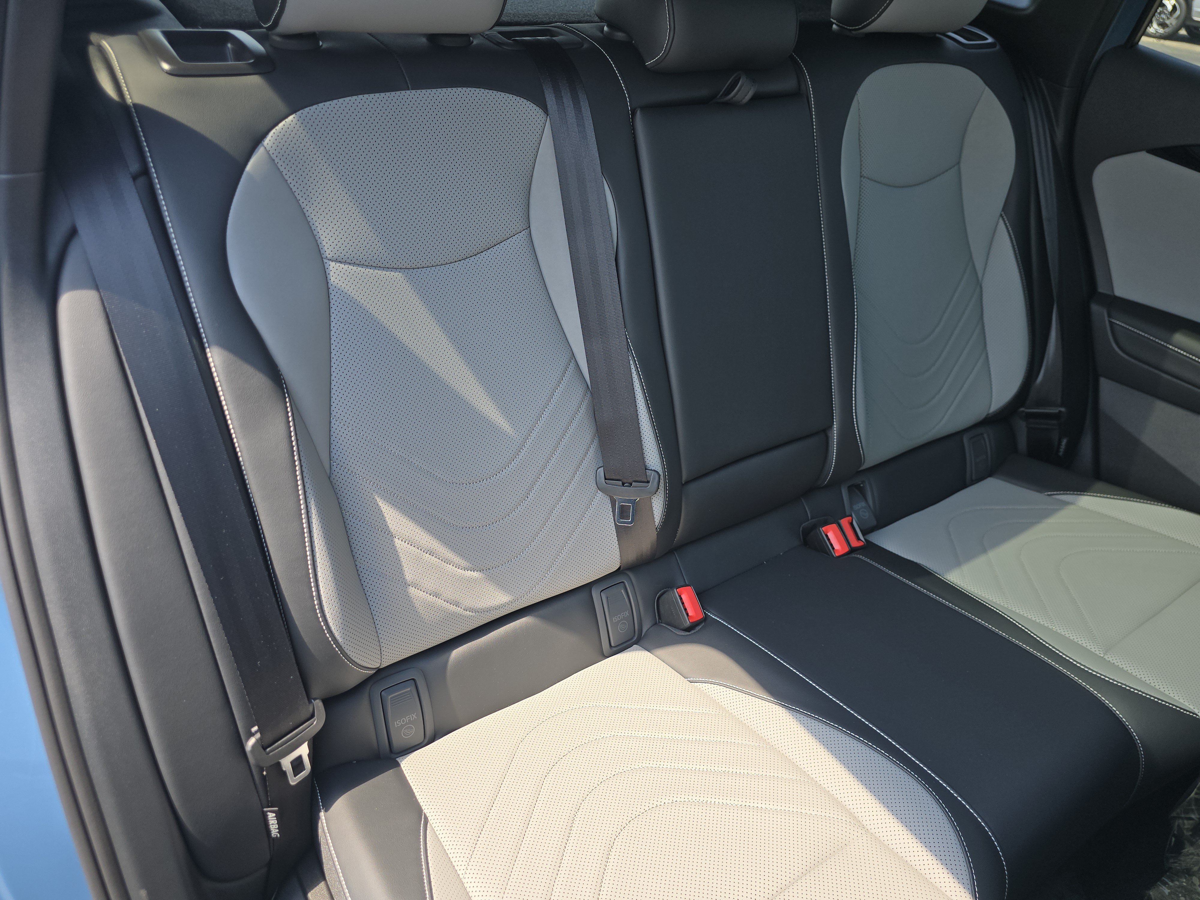 New 2026 Volkswagen Tiguan SE R-Line AWD/4WD image 18