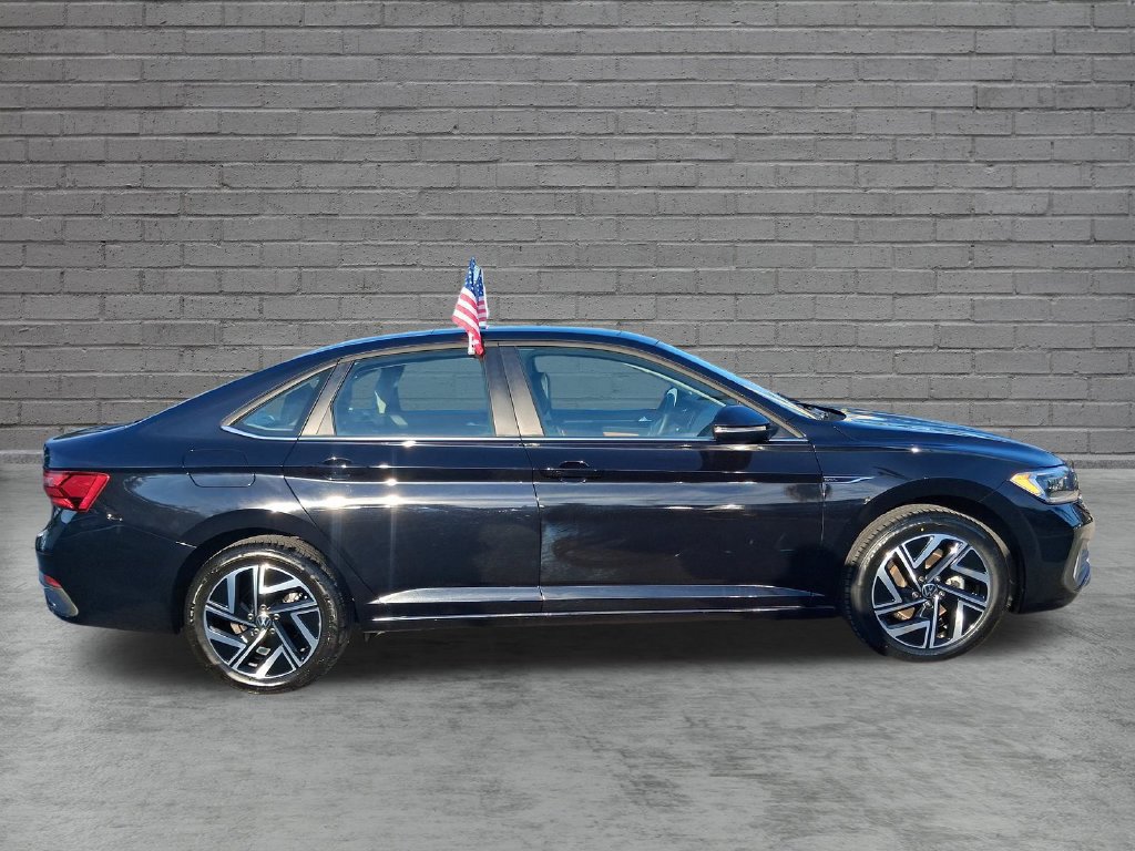 Certified 2024 Volkswagen Jetta SEL FWD image 13