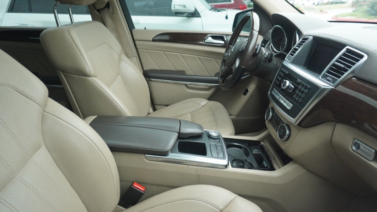 Used 2014 Mercedes-Benz GL 450 4MATIC image 8