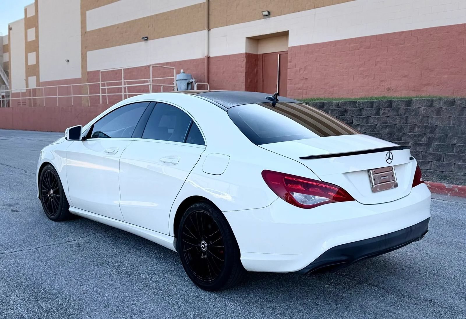 Used 2017 Mercedes-Benz CLA 250 image 37