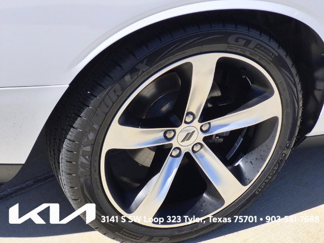 Used 2019 Dodge Challenger R/T w/ Driver Convenience Group RWD image 7