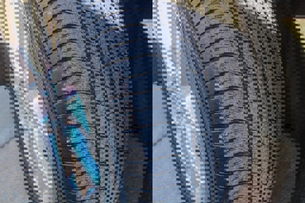 Used 2023 Chrysler Voyager LX image 6