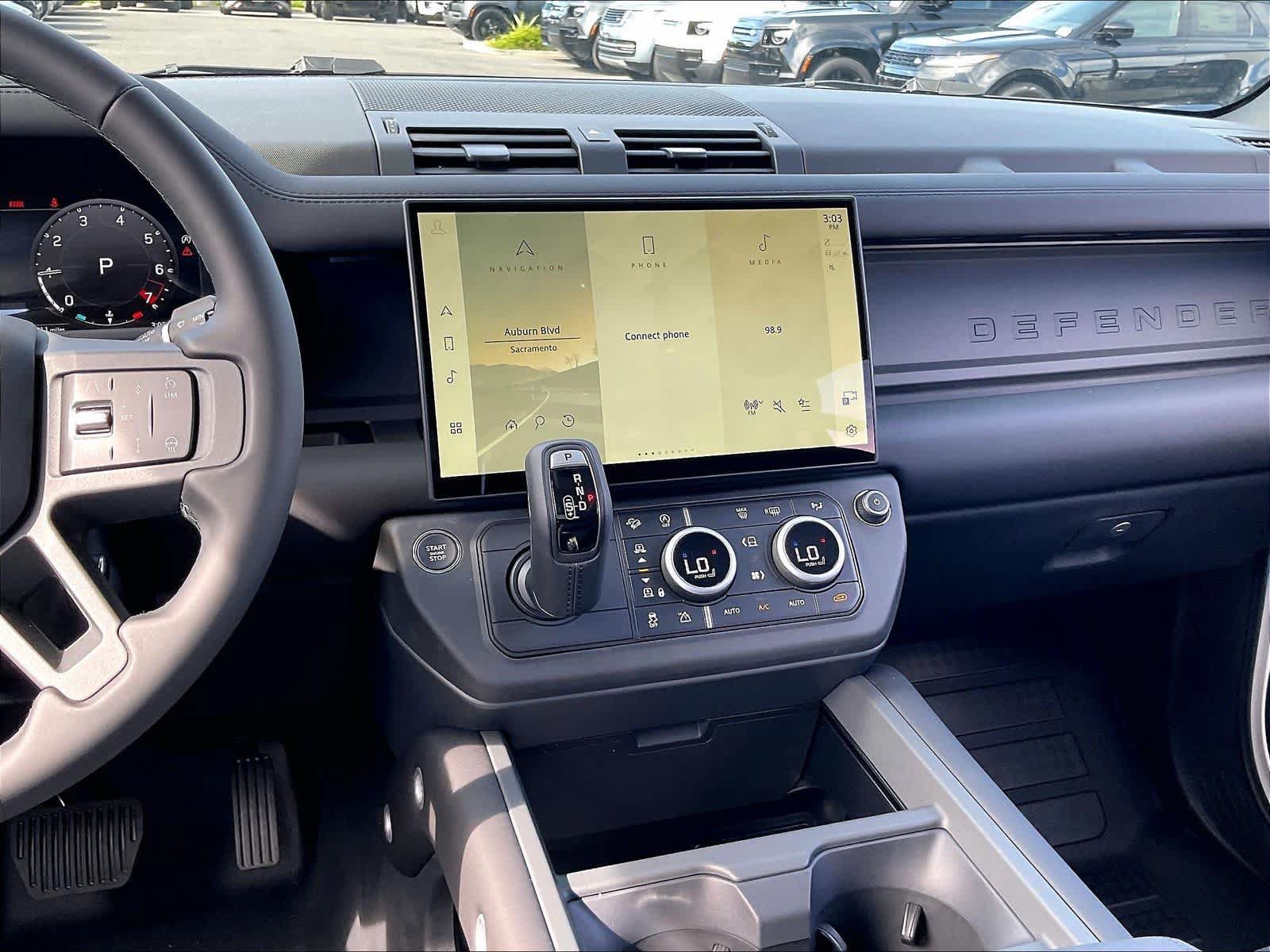 New 2026 Land Rover Defender 110 S AWD/4WD image 9