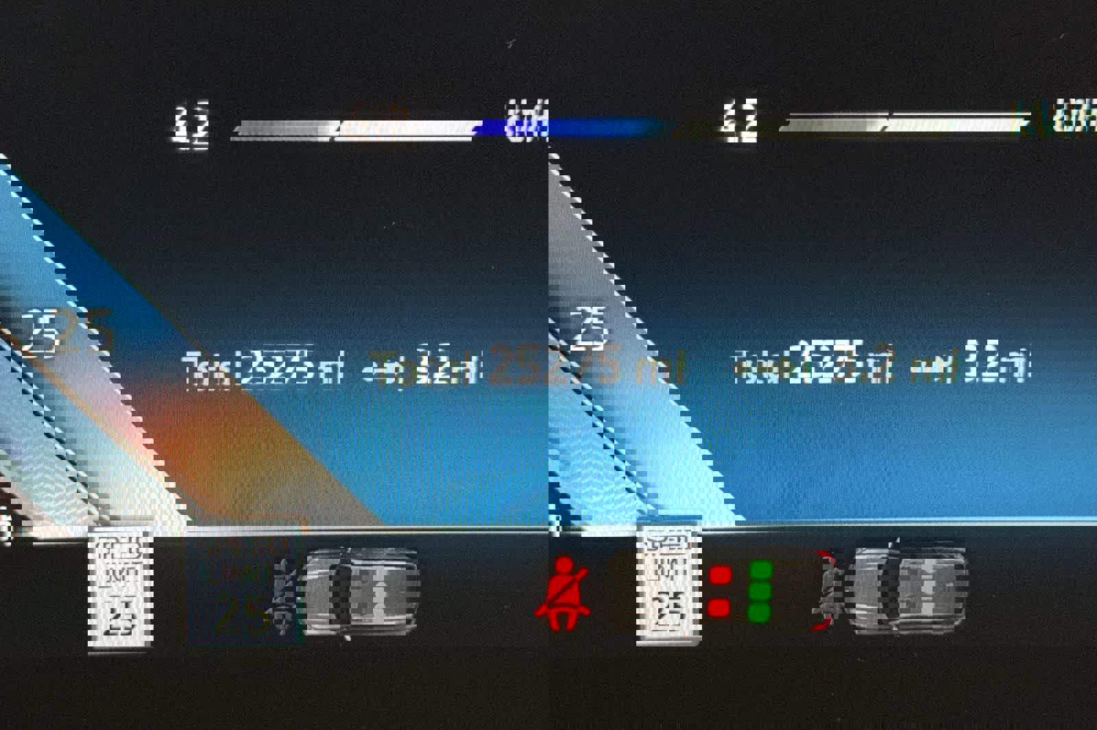 Used 2024 BMW iX xDrive50 w/ Sport Package image 26