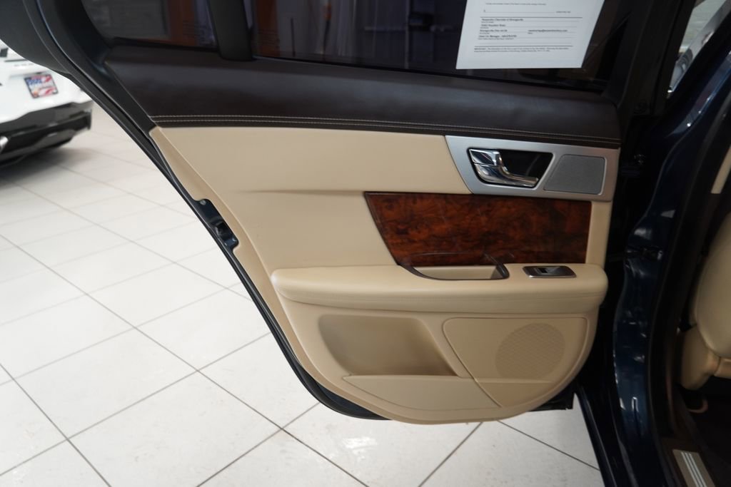 Used 2012 Jaguar XF Portfolio image 22