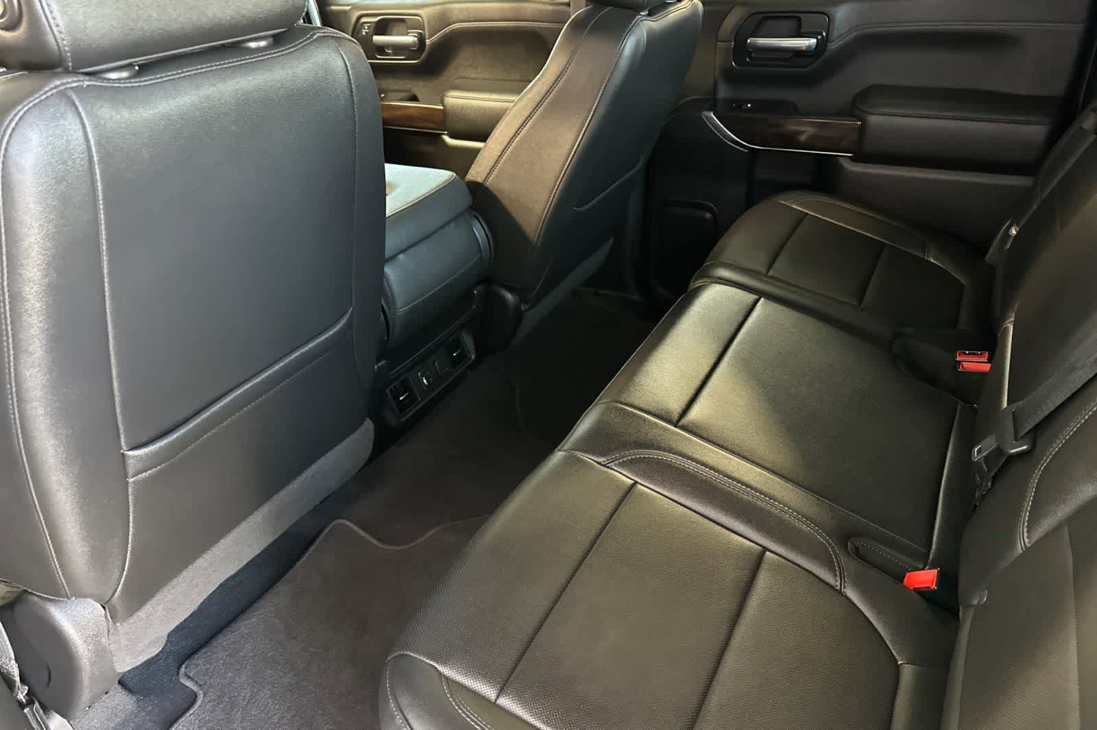 Used 2019 GMC Sierra 1500 SLT w/ Driver Alert Package I AWD/4WD image 5