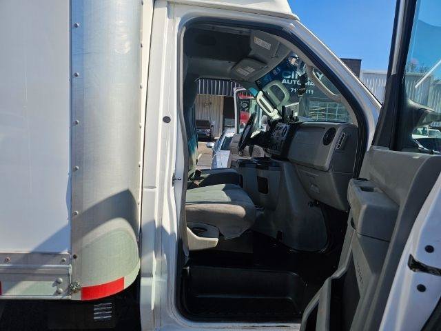 Used 2017 Ford E-450 and Econoline 450 Super Duty w/ Power Windows & Locks Group RWD image 26