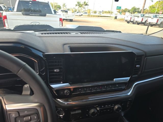 Used 2023 Chevrolet Silverado 1500 LT Trail Boss w/ LT Trail Boss Premium Package image 15