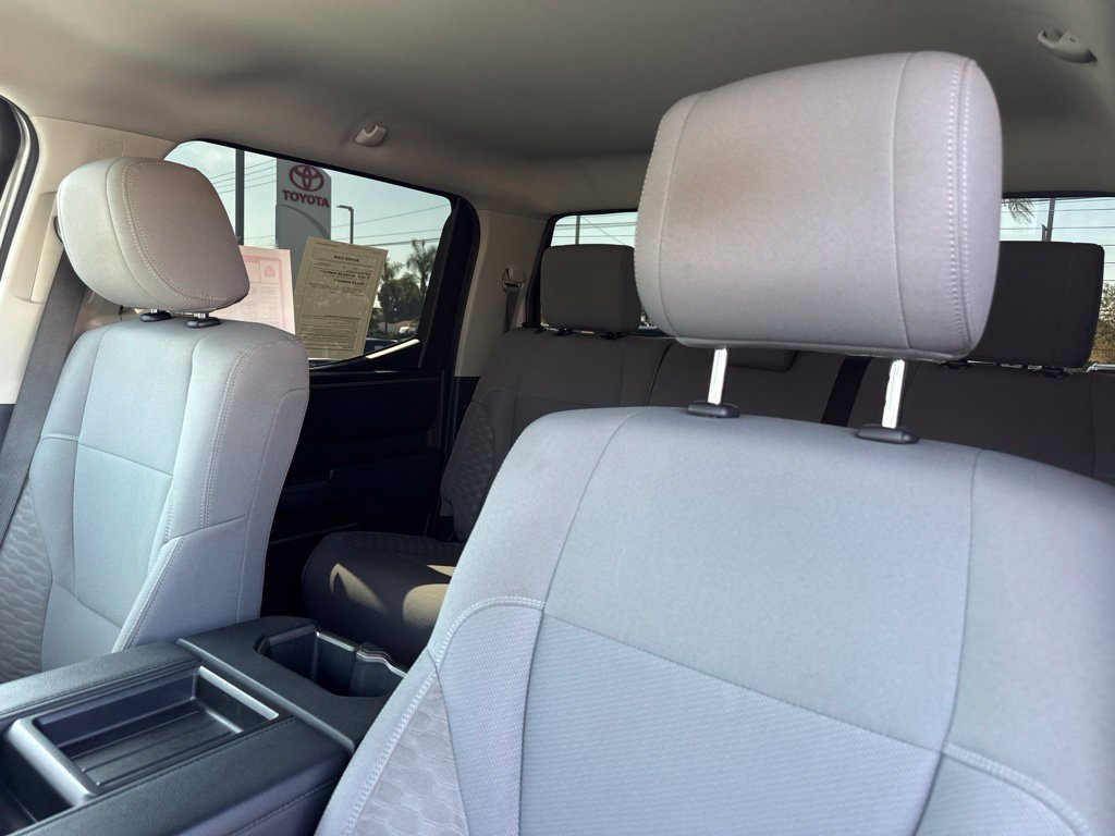 Used 2022 Toyota Tundra SR5 w/ Convenience Package RWD image 19