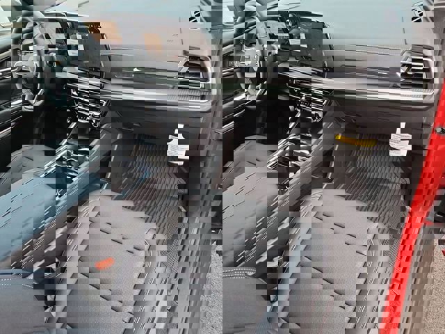 New 2026 Chevrolet Traverse LT w/ Driver Confidence Package image 29