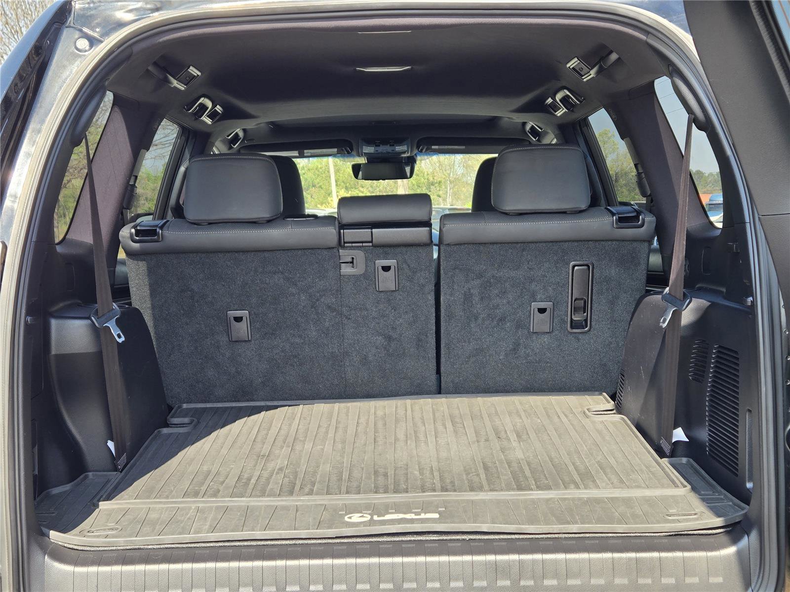 Used 2020 Lexus GX 460 Premium w/ Premium Package image 10