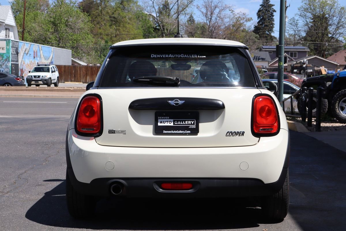 Used 2017 MINI Cooper 2-Door Hardtop FWD image 4