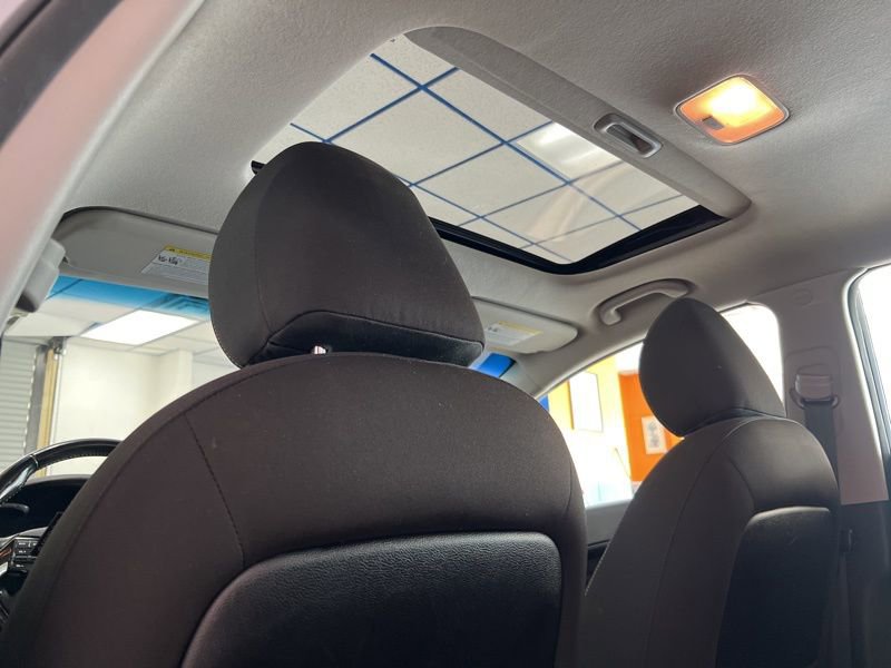 Used 2018 Kia Forte S w/ S Technology Plus Package FWD image 18