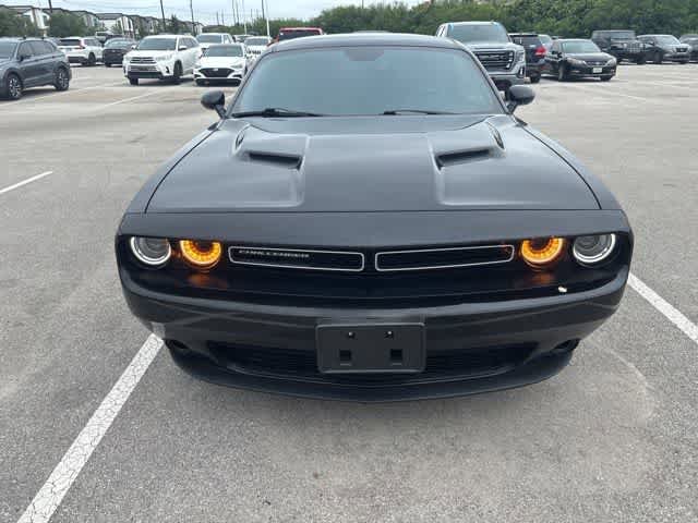 Used 2023 Dodge Challenger SXT RWD image 8