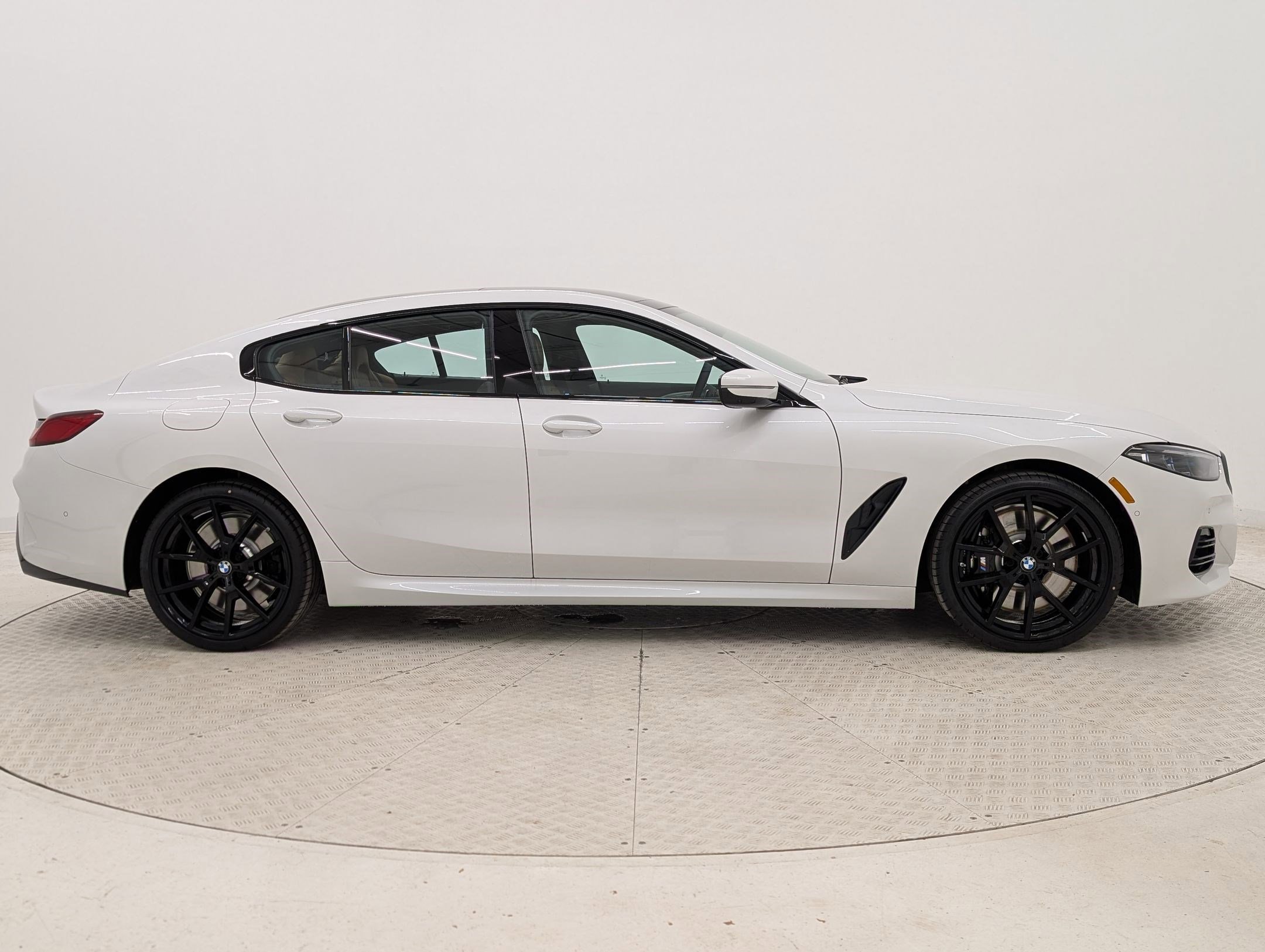New 2026 BMW 840i xDrive w/ M Sport Professional Package AWD/4WD image 8