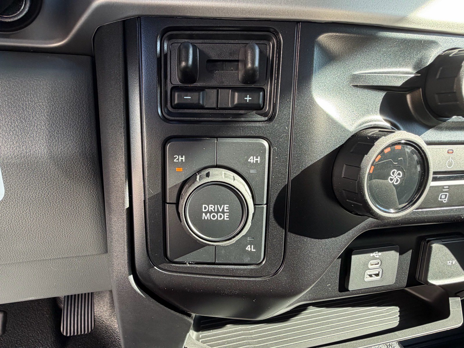 New 2027 Ford F250 XLT AWD/4WD image 36