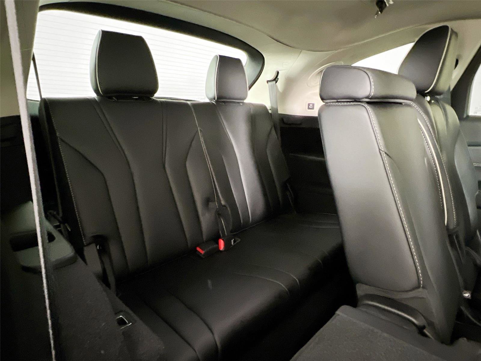 Used 2023 Acura MDX SH-AWD w/ Advance Package image 25