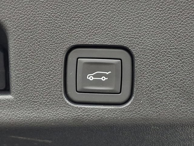 Used 2025 GMC Acadia Denali w/ LPO, Floor Liner Package AWD/4WD image 31