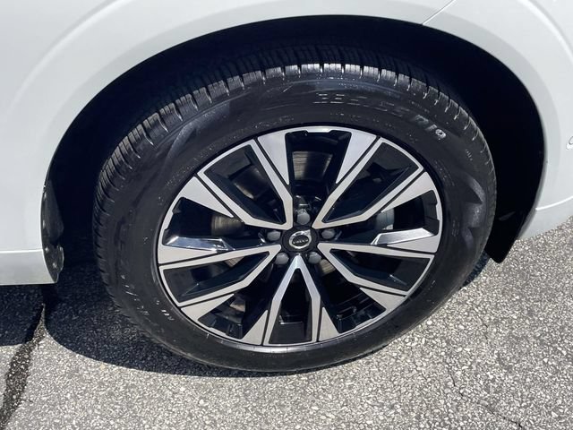 Used 2023 Volvo XC60 B5 Plus w/ Protection Package Premier AWD/4WD image 11