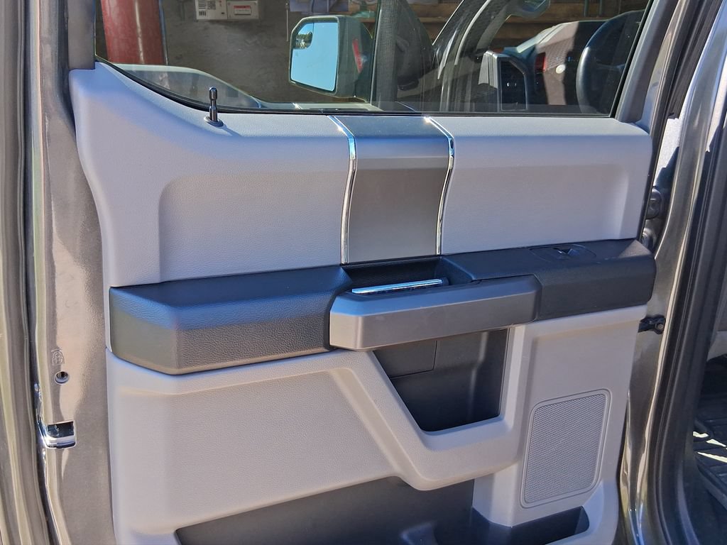 Used 2020 Ford F150 XLT w/ Equipment Group 302A Luxury AWD/4WD image 14