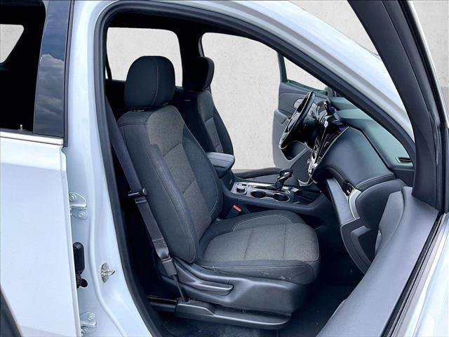 Used 2022 Chevrolet Traverse LT FWD image 9