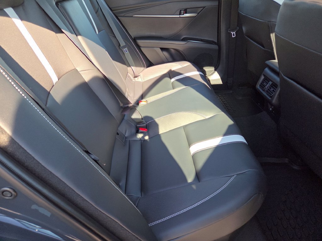 New 2026 Toyota Camry SE w/ Convenience Package AWD/4WD image 5