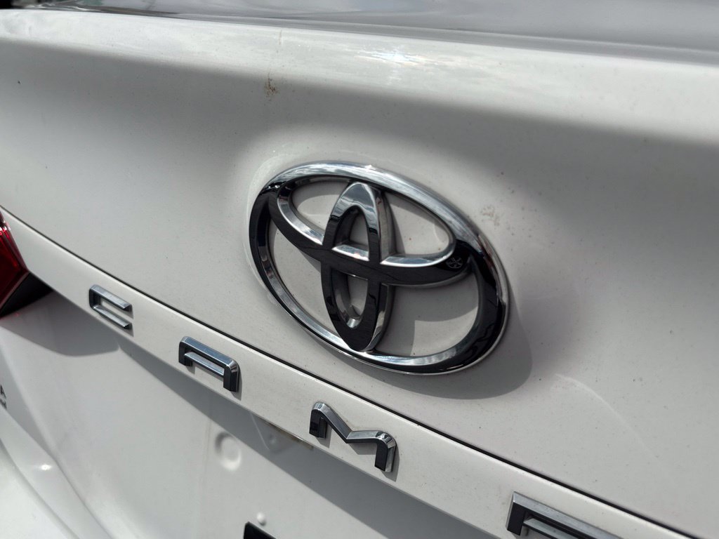 Used 2020 Toyota Camry LE FWD image 30