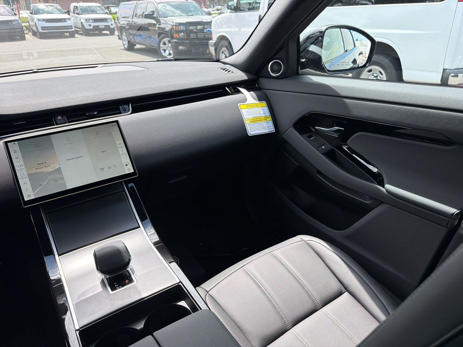 New 2026 Land Rover Range Rover Evoque S AWD/4WD image 30