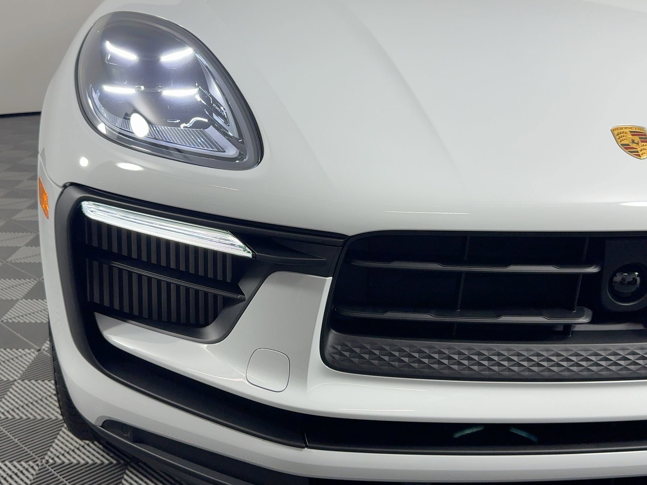 Used 2026 Porsche Macan S image 11