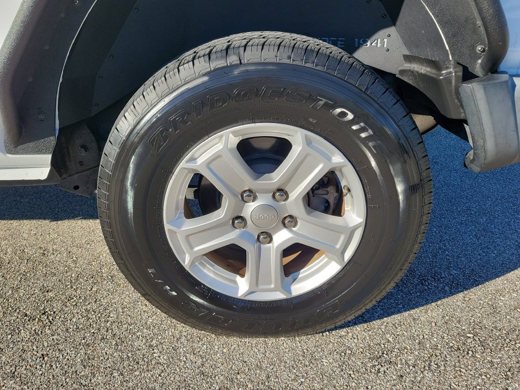 Used 2018 Jeep Wrangler Unlimited Sport S AWD/4WD image 7