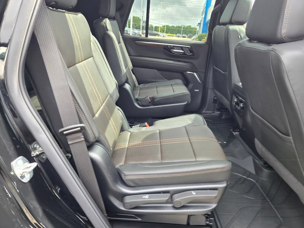 New 2026 Chevrolet Tahoe High Country AWD/4WD image 8