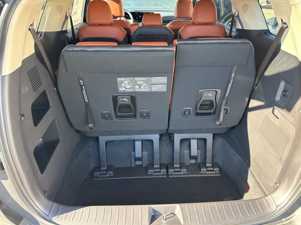 New 2026 Kia Carnival EX FWD image 23